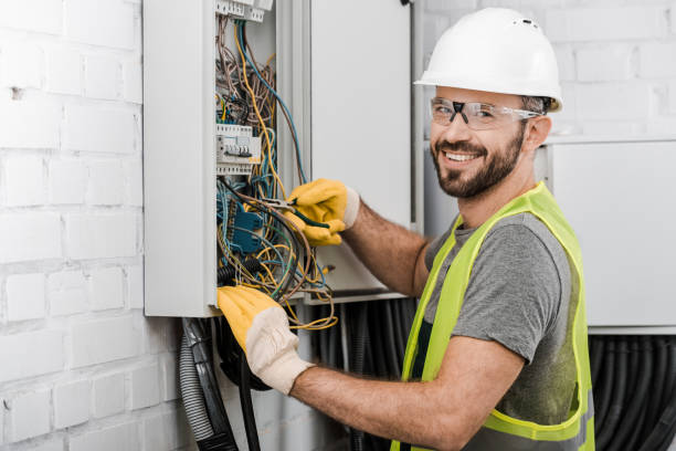 Best Licensed Electrician  in Sandy Oaks, TX