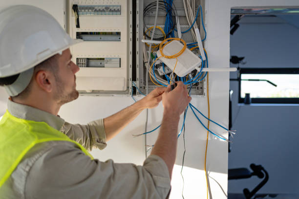 Best Affordable Emergency Electrician  in Sandy Oaks, TX